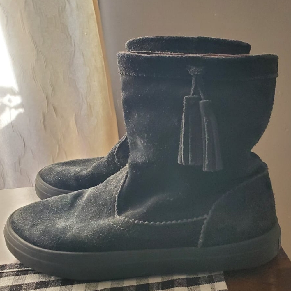 Crocs Chamois Leather Boots